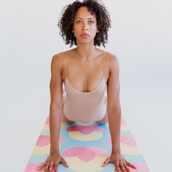 NWT Maiya Yoga Mat - Padma Lotus - Picture 3 of 4